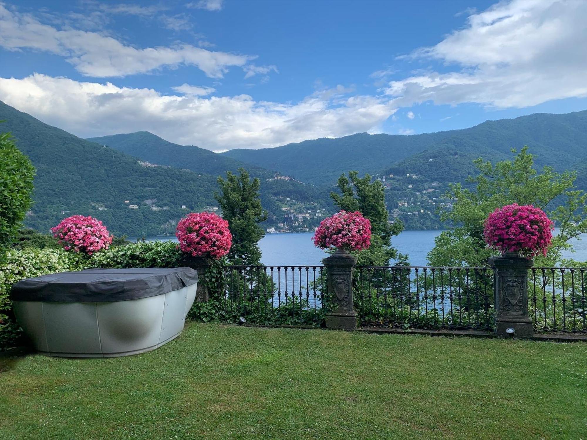 Villa Castiglioni Luxury Apartment Laglio Esterno foto