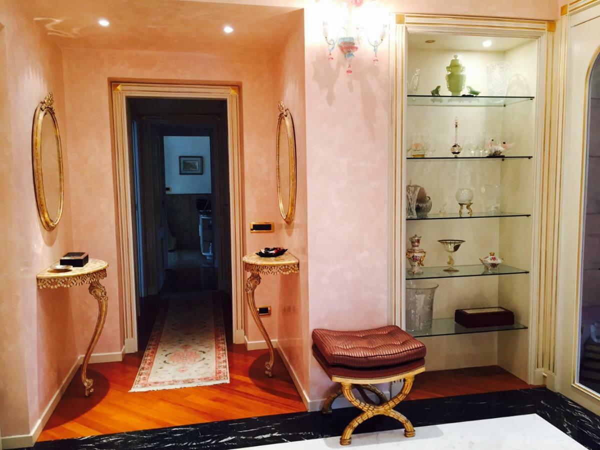 Villa Castiglioni Luxury Apartment Laglio Esterno foto