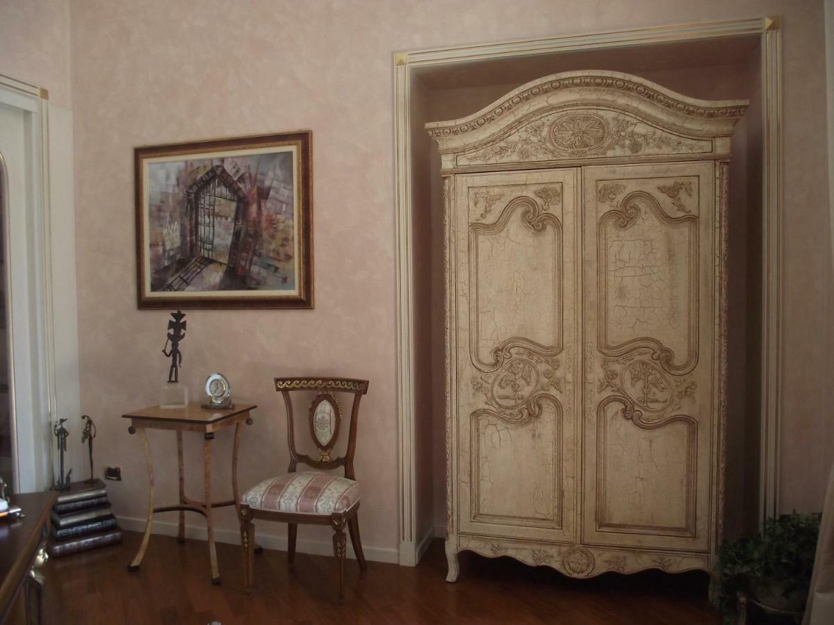 Villa Castiglioni Luxury Apartment Laglio Esterno foto